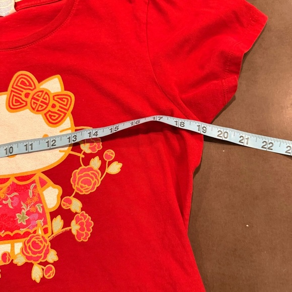 Sanrio Red and Pink Hello Kitty Short Sleeve Tees misc bundle size M - Picture 12 of 16